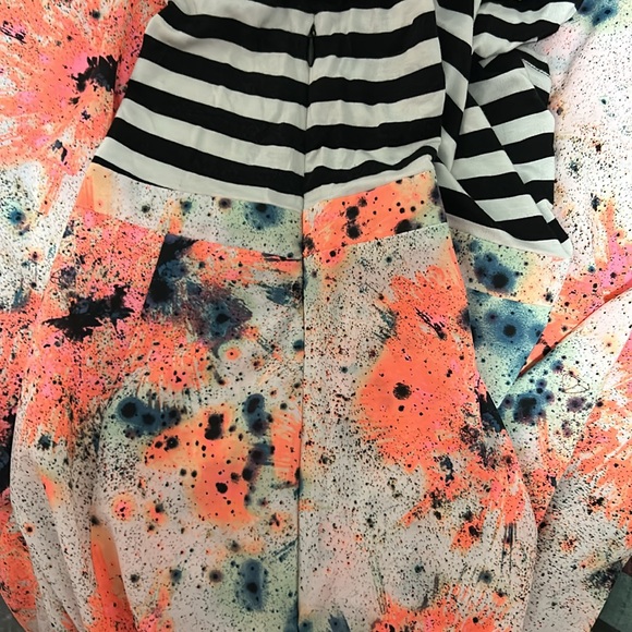 Hurley Simone Dress. Paint splatter, firework pattern. - Picture 4 of 5